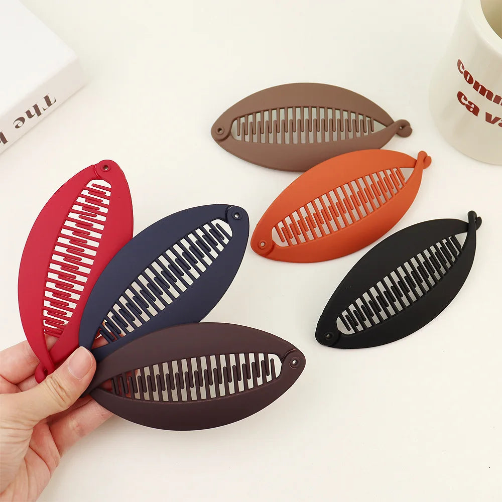 Matte Fish Shape Hair Claw Clips Ponytail Holder Hair Jewelry Twist Banana Barrettes Hairpins Hair Accessories For Women Clamp