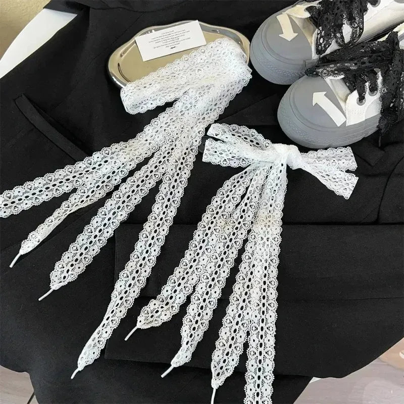 1/4Pairs Fancy Lace 3CM Wide Flat Shoelaces Sneakers Women Casual Shoes Black White Fashion Shoe Strings Replacement Accessories